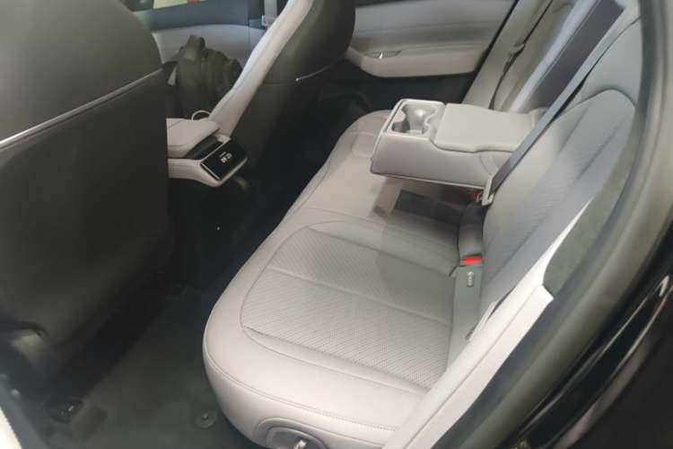 Used Nio EC6 2023 75 kWh Left Rear Seat