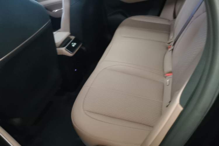 Used Nio EC6 2023 75 kWh Left Rear Seat