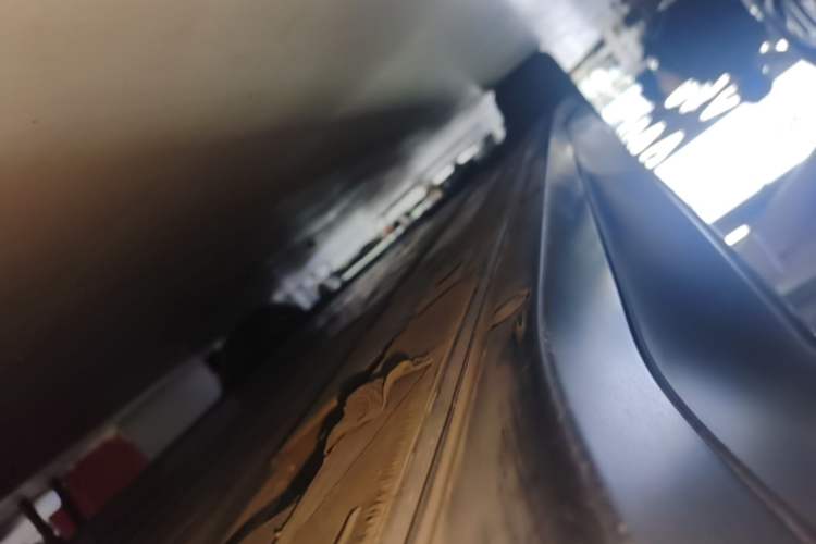 Used Nio EC6 2023 75 kWh Left Side Sill