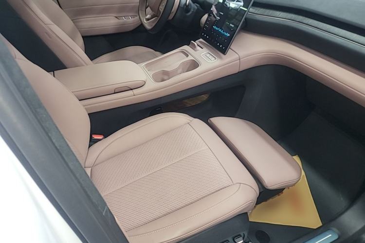 Used Nio EC6 2023 75 kWh Right Front Seat