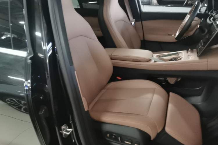 Used Nio EC6 2023 75 kWh Right Front Seat