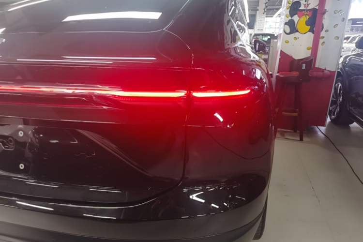 Used Nio EC6 2023 75 kWh Right Rear Taillight
