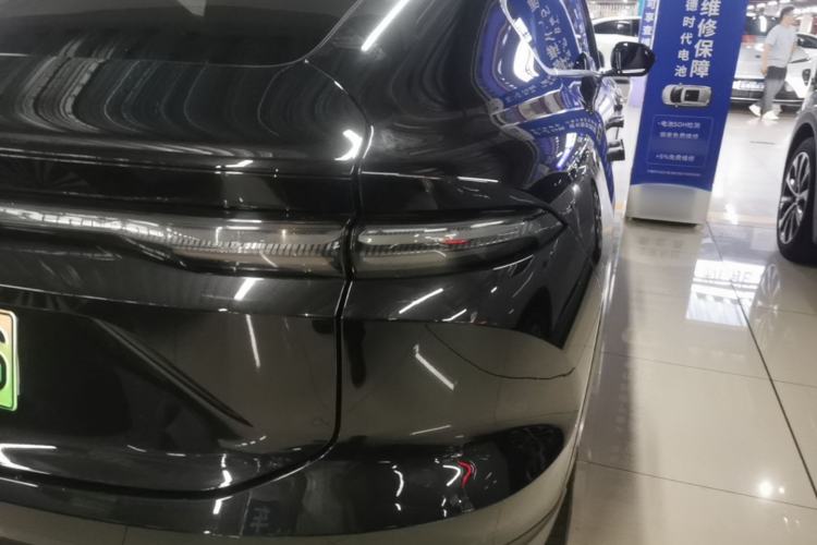Used Nio EC6 2023 75 kWh Right Rear Taillight