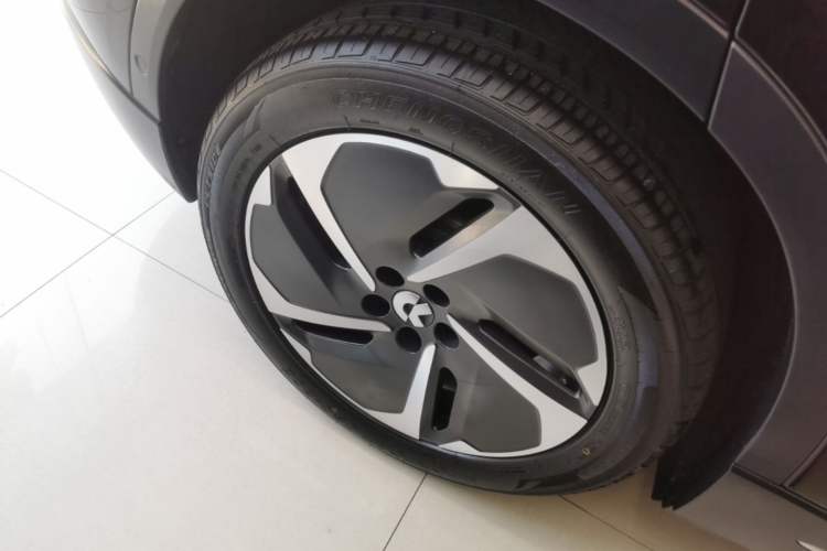 Used Nio EC6 2023 75 kWh Right Rear Wheel Hub