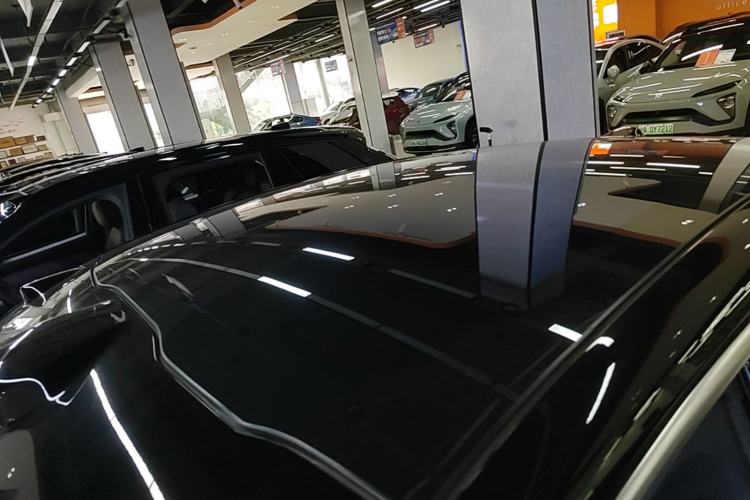 Used Nio EC6 2023 75 kWh Roof
