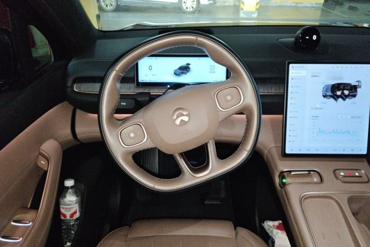 Used Nio EC6 2023 75 kWh Steering Wheel