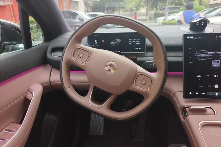 Used Nio EC6 2023 75 kWh Steering Wheel