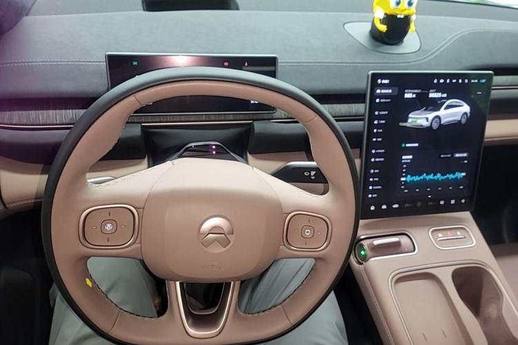 Used Nio EC6 2023 75 kWh Steering Wheel