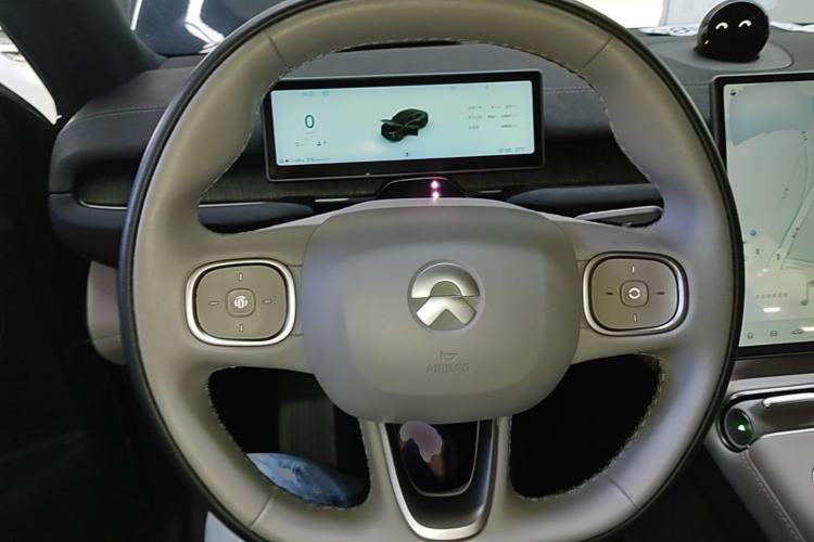 Used Nio EC6 2023 75 kWh Steering Wheel