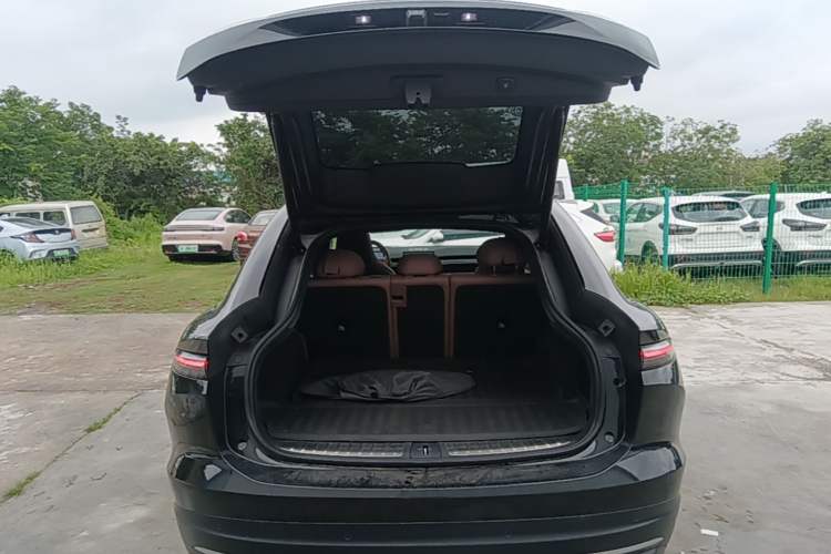 Used Nio EC6 2023 75 kWh Trunk