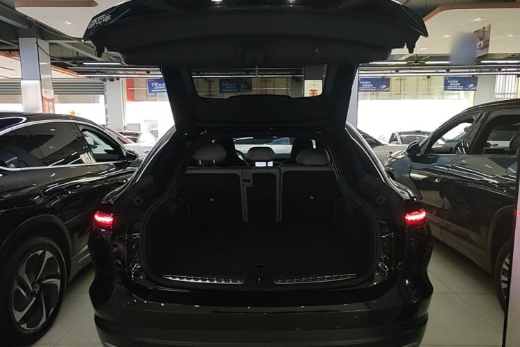 Used Nio EC6 2023 75 kWh Trunk