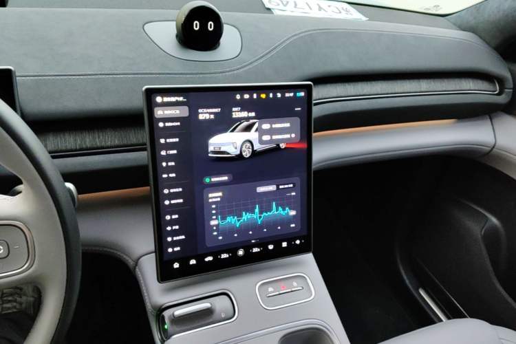 Used Nio EC6 2023 75 kWh Audio And AC Panel