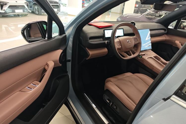 Used Nio EC6 2023 75 kWh Driver Seat