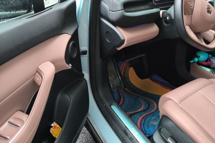 Used Nio EC6 2023 75 kWh Driver Seat