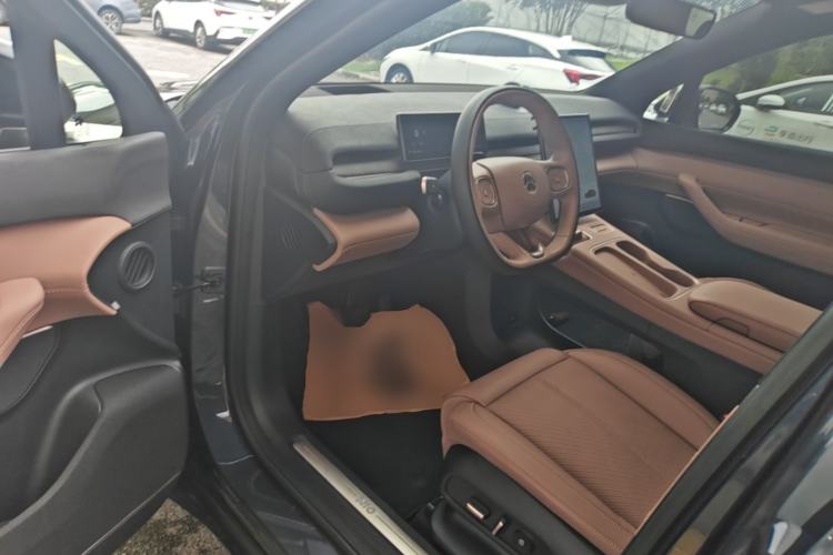 Used Nio EC6 2023 75 kWh Driver Seat