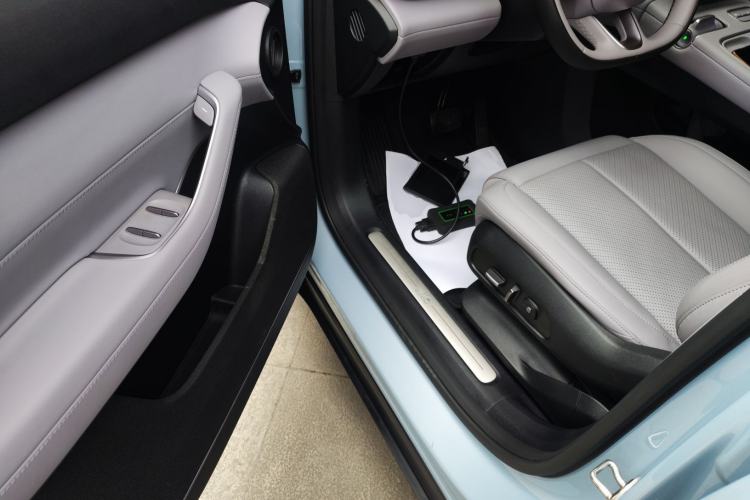 Used Nio EC6 2023 75 kWh Driver Seat