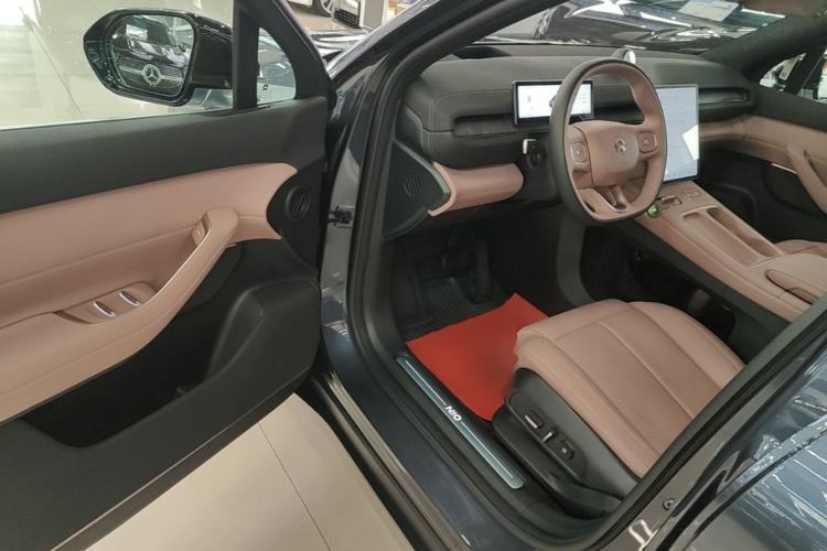 Used Nio EC6 2023 75 kWh Driver Seat