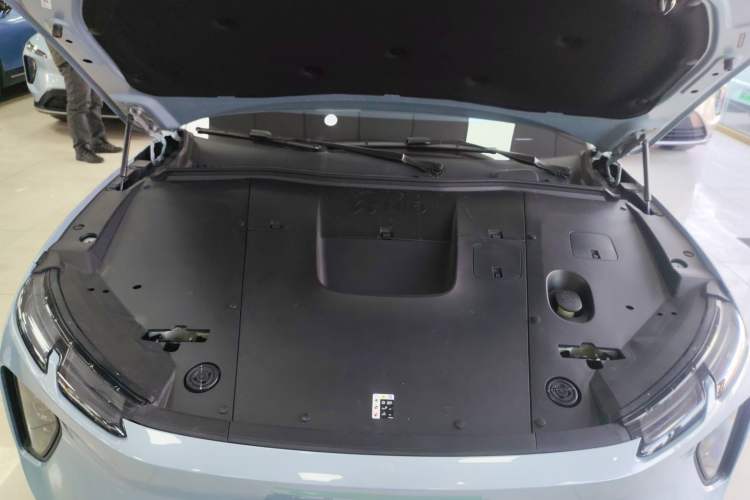 Used Nio EC6 2023 75 kWh Engine Bay