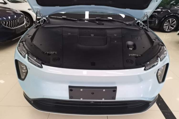 Used Nio EC6 2023 75 kWh Engine Bay