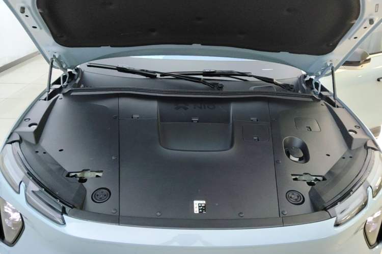 Used Nio EC6 2023 75 kWh Engine Bay