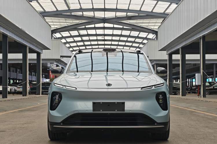 Used Nio EC6 2023 75 kWh Exterior 1