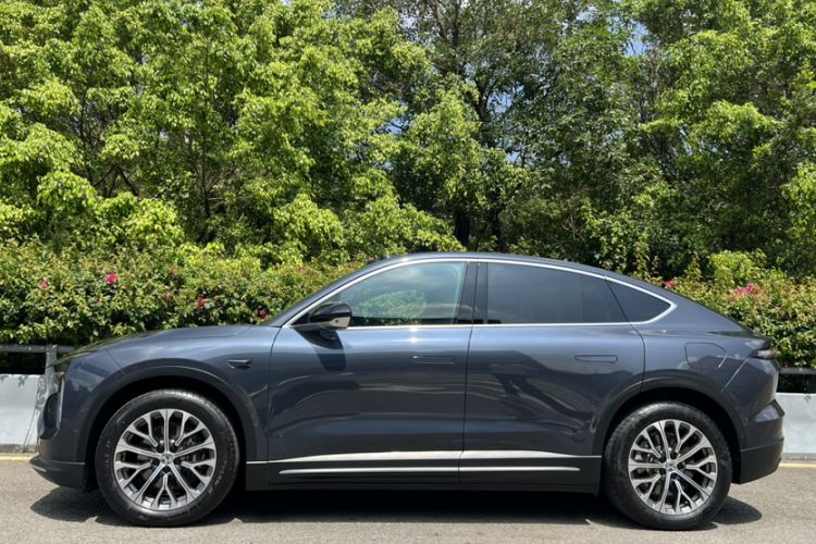 Used Nio EC6 2023 75 kWh Exterior 7