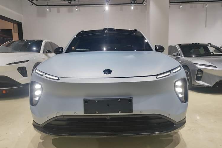 Used Nio EC6 2023 75 kWh Front