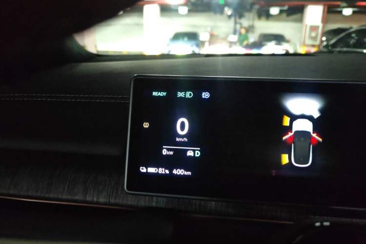 Used Nio EC6 2023 75 kWh Instrument Cluster
