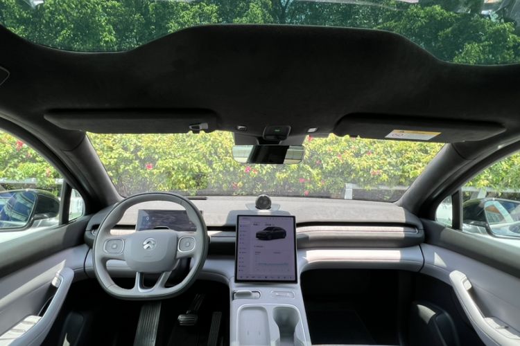 Used Nio EC6 2023 75 kWh Interior 1