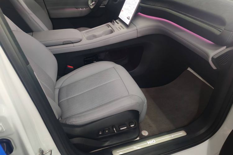 Used Nio EC6 2023 75 kWh Interior 6