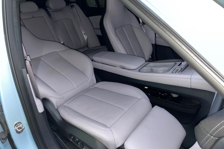 Used Nio EC6 2023 75 kWh Interior 6