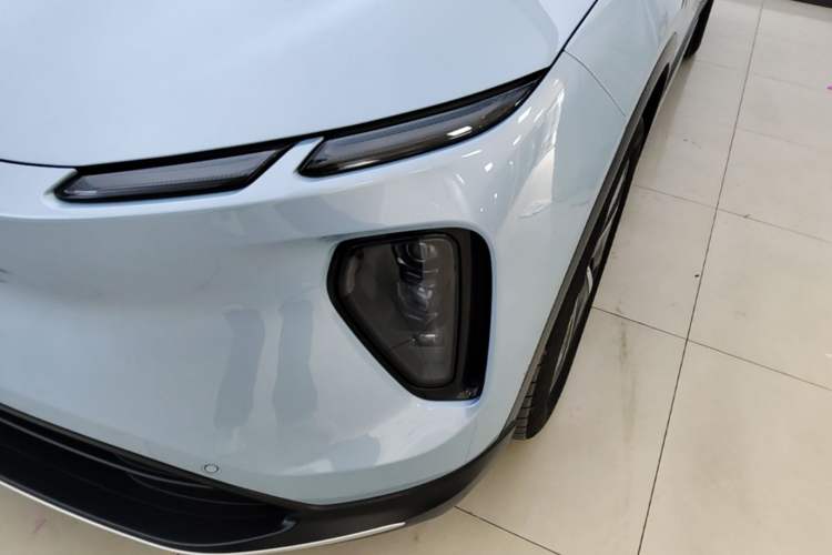 Used Nio EC6 2023 75 kWh Left Front Headlight