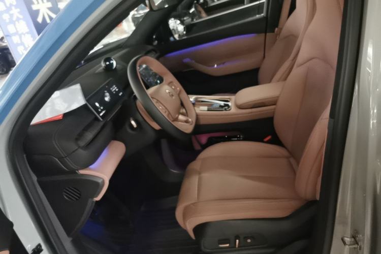 Used Nio EC6 2023 75 kWh Left Front Seat