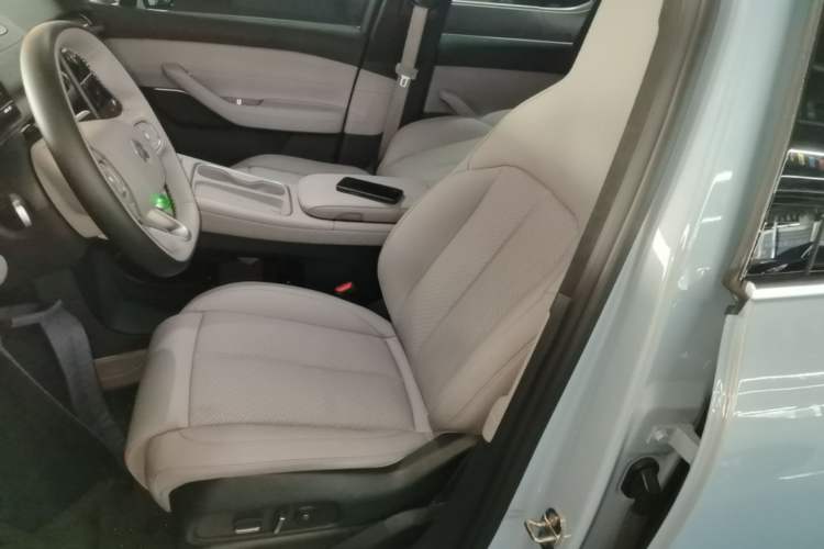 Used Nio EC6 2023 75 kWh Left Front Seat