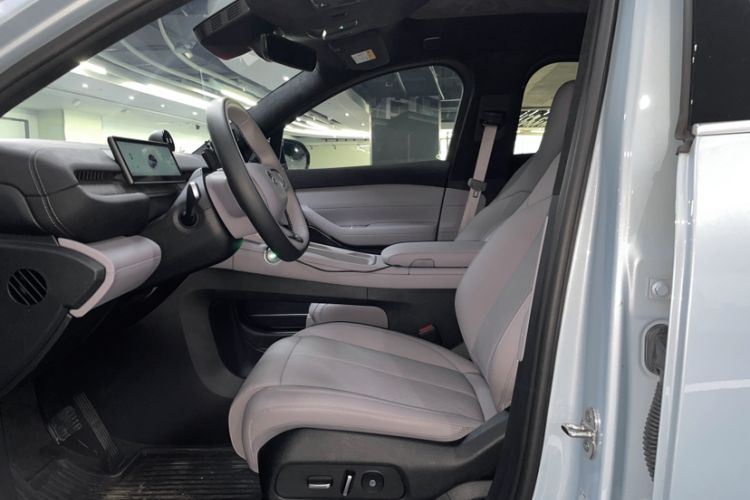 Used Nio EC6 2023 75 kWh Left Front Seat