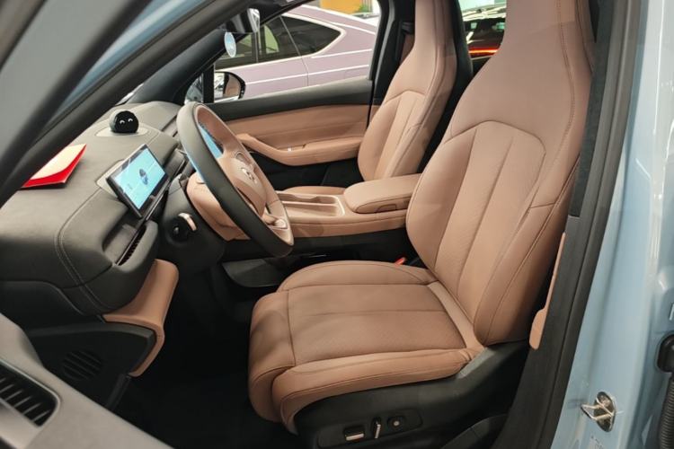 Used Nio EC6 2023 75 kWh Left Front Seat
