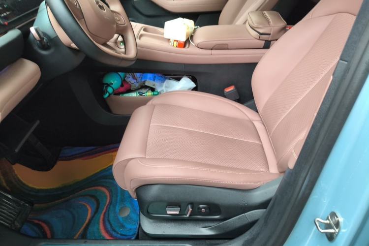 Used Nio EC6 2023 75 kWh Left Front Seat