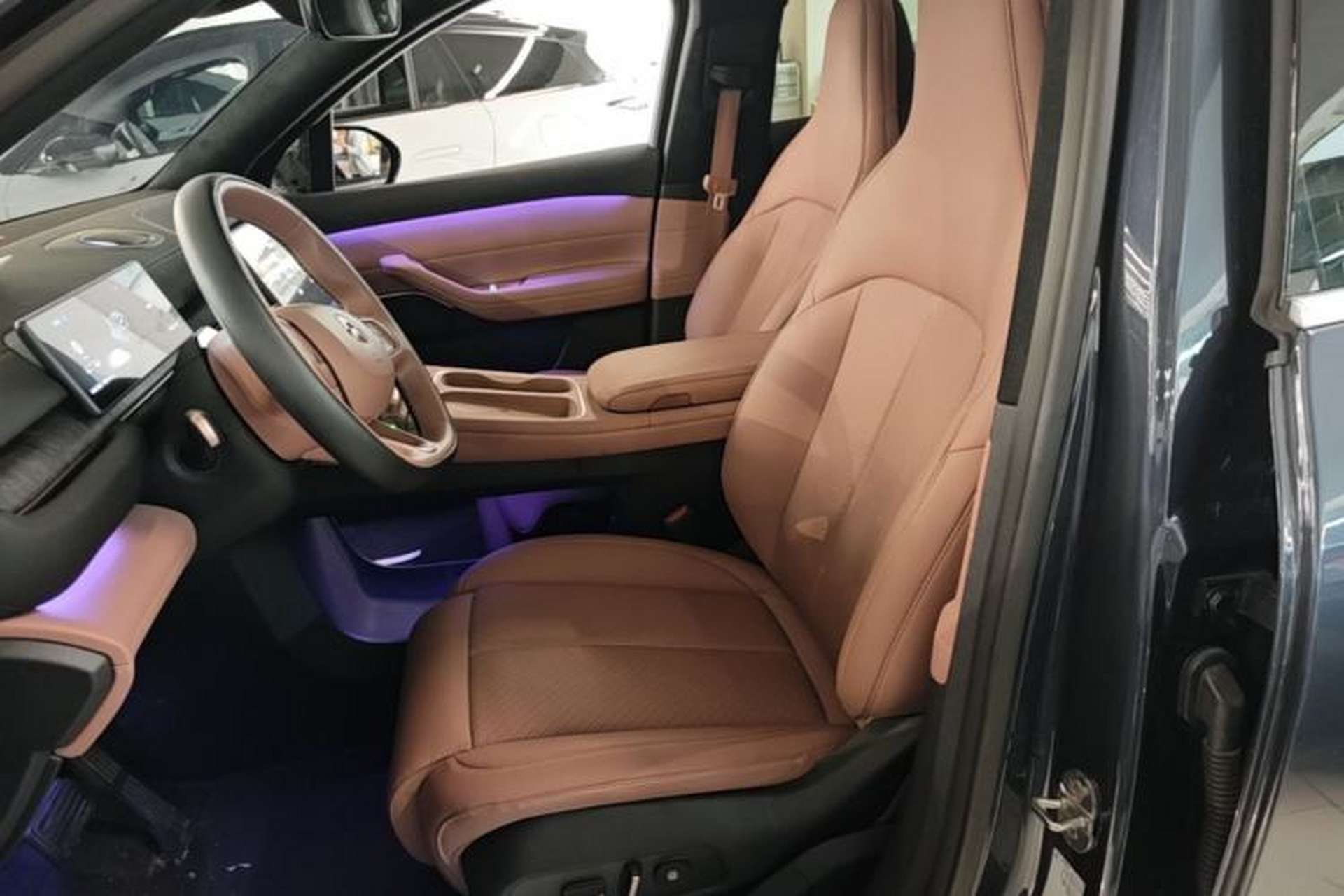 Used Nio EC6 2023 75 kWh Left Front Seat