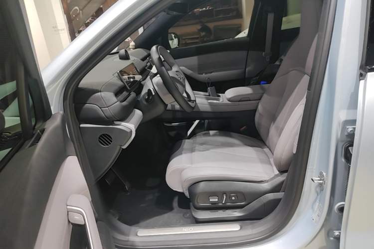 Used Nio EC6 2023 75 kWh Left Front Seat