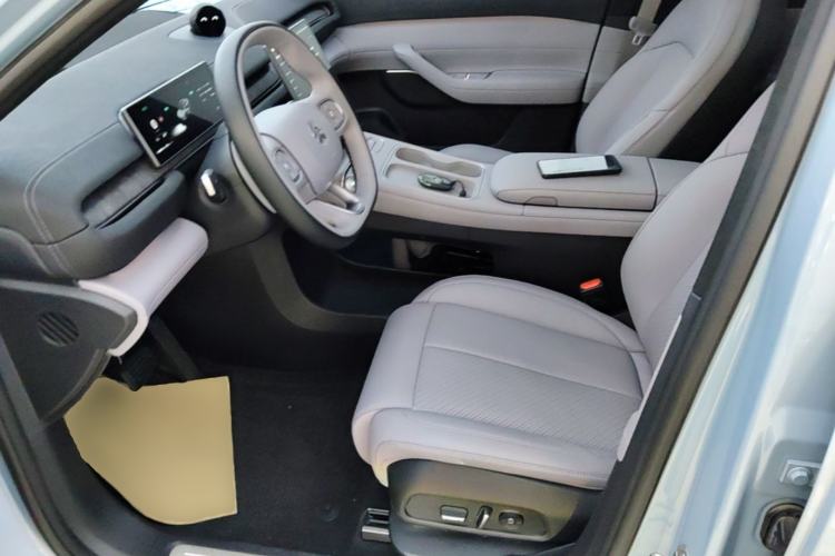 Used Nio EC6 2023 75 kWh Left Front Seat