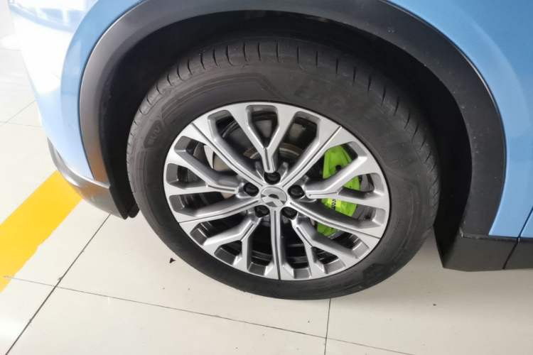Used Nio EC6 2023 75 kWh Left Front Wheel Hub