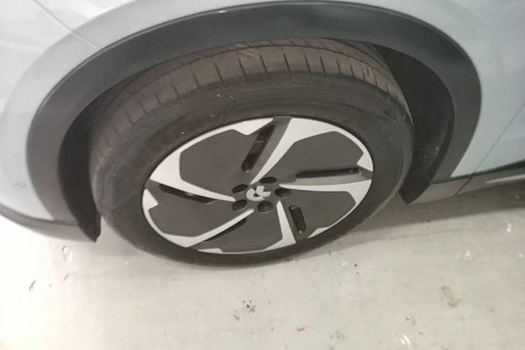 Used Nio EC6 2023 75 kWh Left Front Wheel Hub