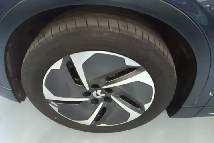 Used Nio EC6 2023 75 kWh Left Front Wheel Hub