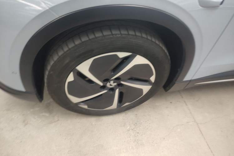 Used Nio EC6 2023 75 kWh Left Front Wheel Hub