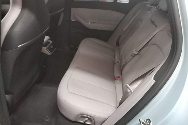 Used Nio EC6 2023 75 kWh Left Rear Seat