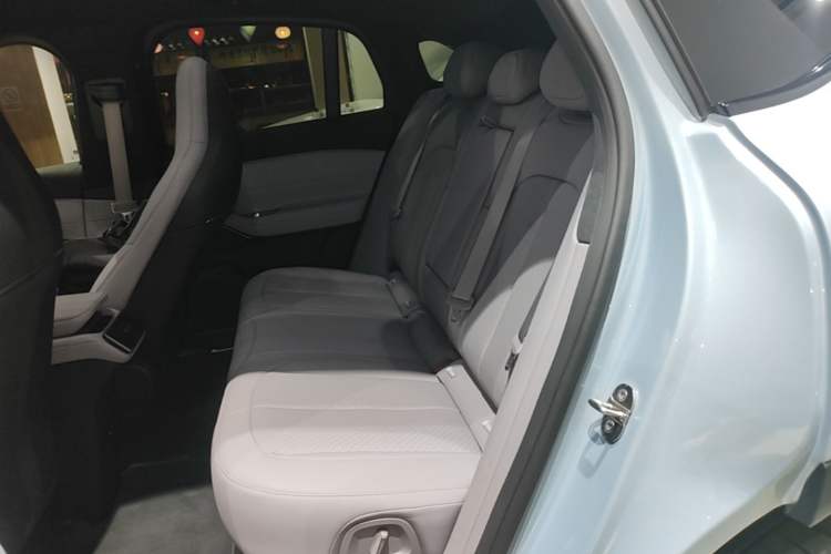 Used Nio EC6 2023 75 kWh Left Rear Seat