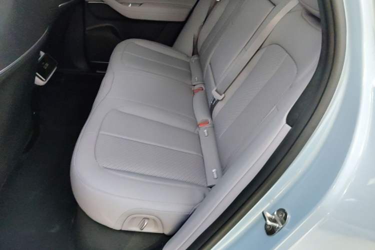 Used Nio EC6 2023 75 kWh Left Rear Seat