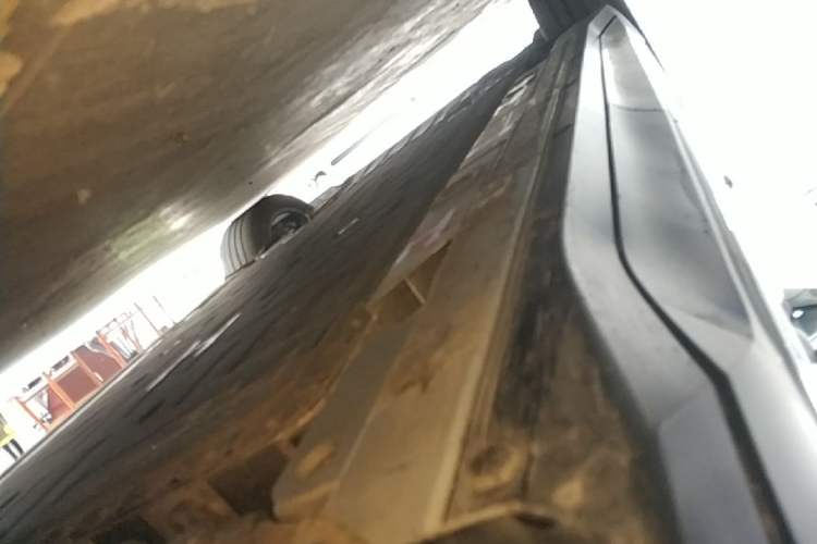 Used Nio EC6 2023 75 kWh Left Side Sill