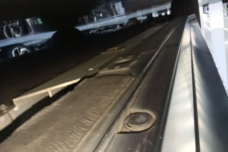 Used Nio EC6 2023 75 kWh Left Side Sill