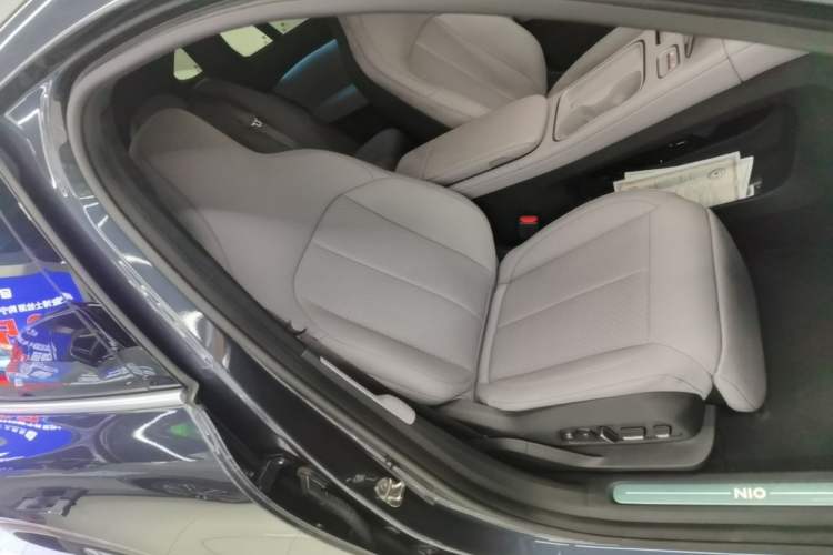Used Nio EC6 2023 75 kWh Right Front Seat